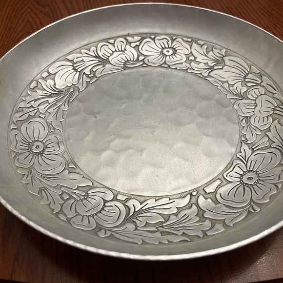 VINTAGE FORGED ALUMINIUM BASKET - Picture 3 of 7